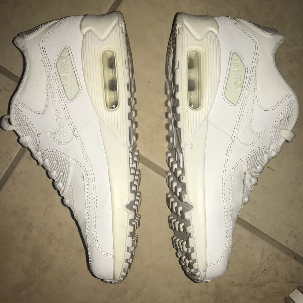 Nike Air Max 90’s Women’s